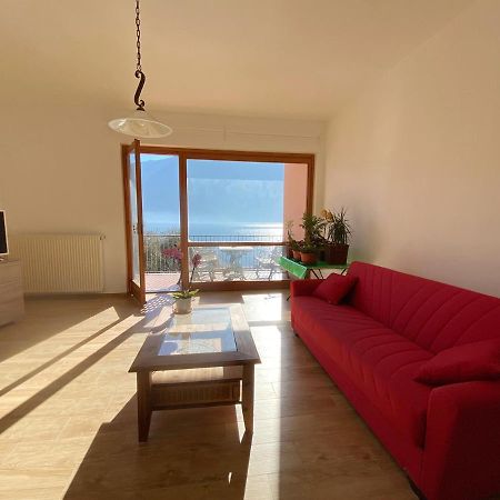 Big Apartment With Lake View&Two Bedrooms Sala Comacina Buitenkant foto