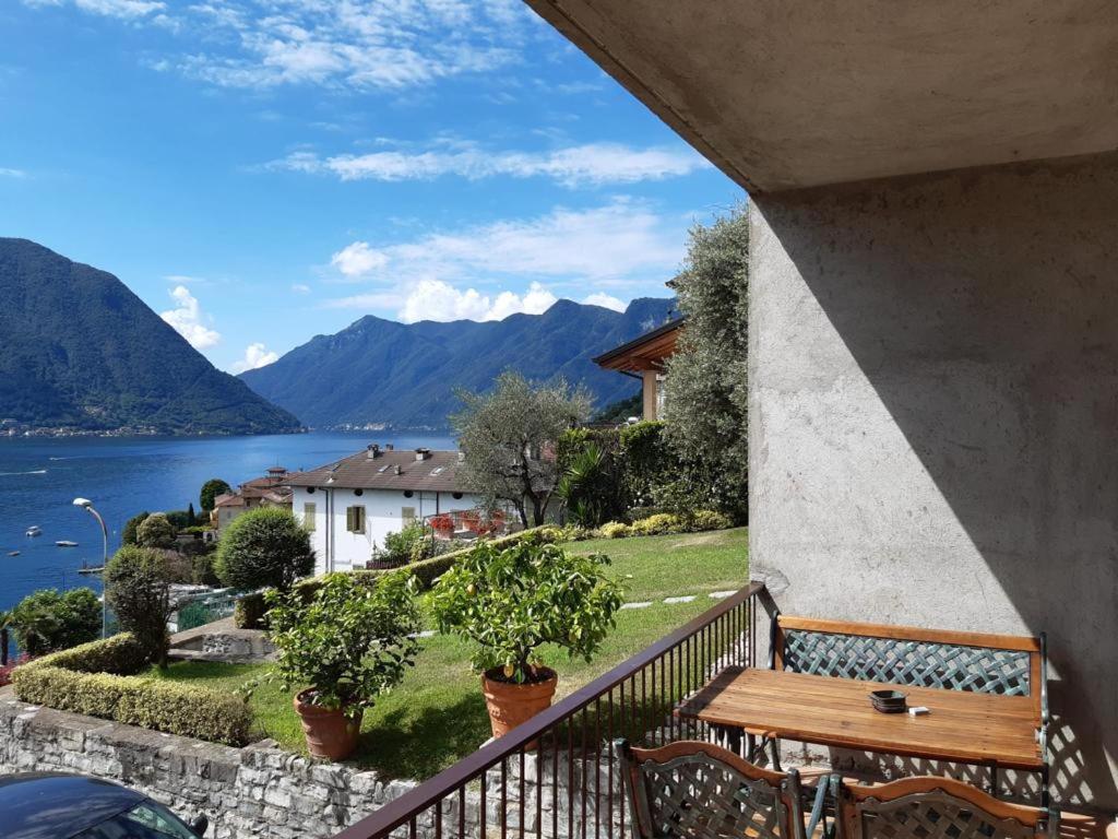 Big Apartment With Lake View&Two Bedrooms Sala Comacina Buitenkant foto