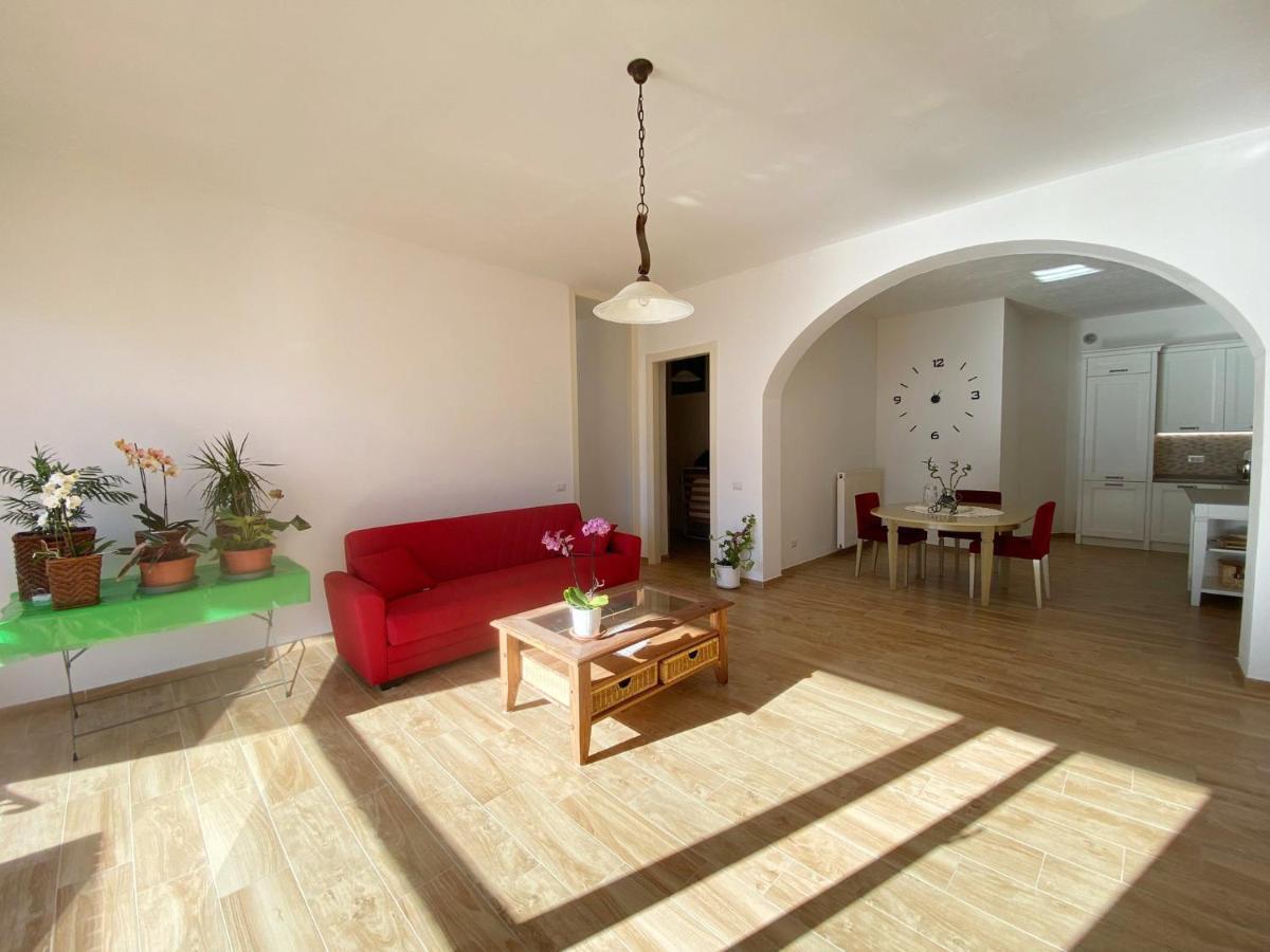 Big Apartment With Lake View&Two Bedrooms Sala Comacina Buitenkant foto