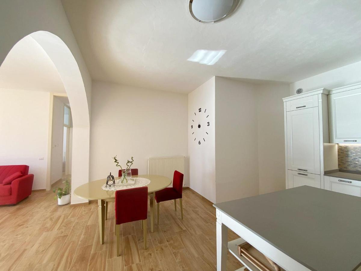 Big Apartment With Lake View&Two Bedrooms Sala Comacina Buitenkant foto